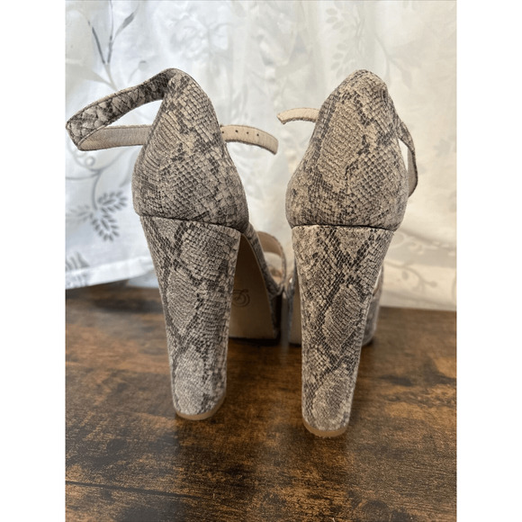 Chinese Laundry Womens Avenue snakeskin Chunky Heel‎ Sandal Size 40/ 9 - Picture 6 of 8